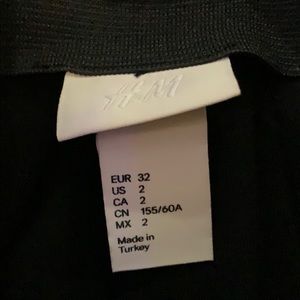 H&M Skirts - Floral mini skirt H&M Skirts - Floral mini skirt